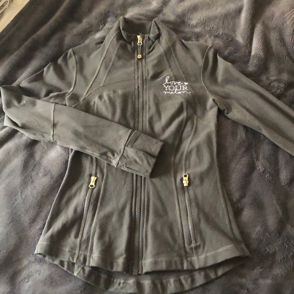 Lululemon. Love Your Melon. Army Green Full Zip.